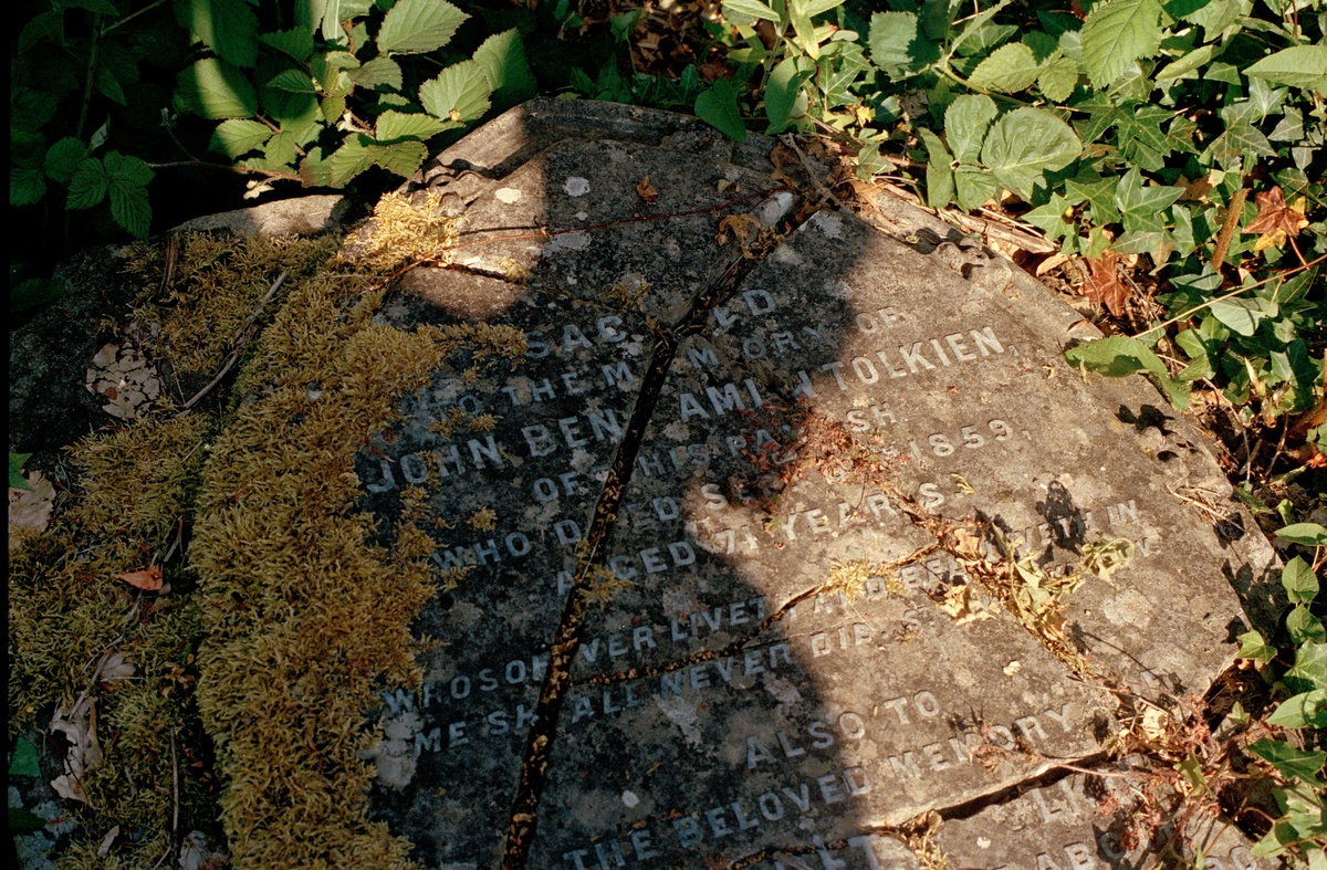 Grave 1